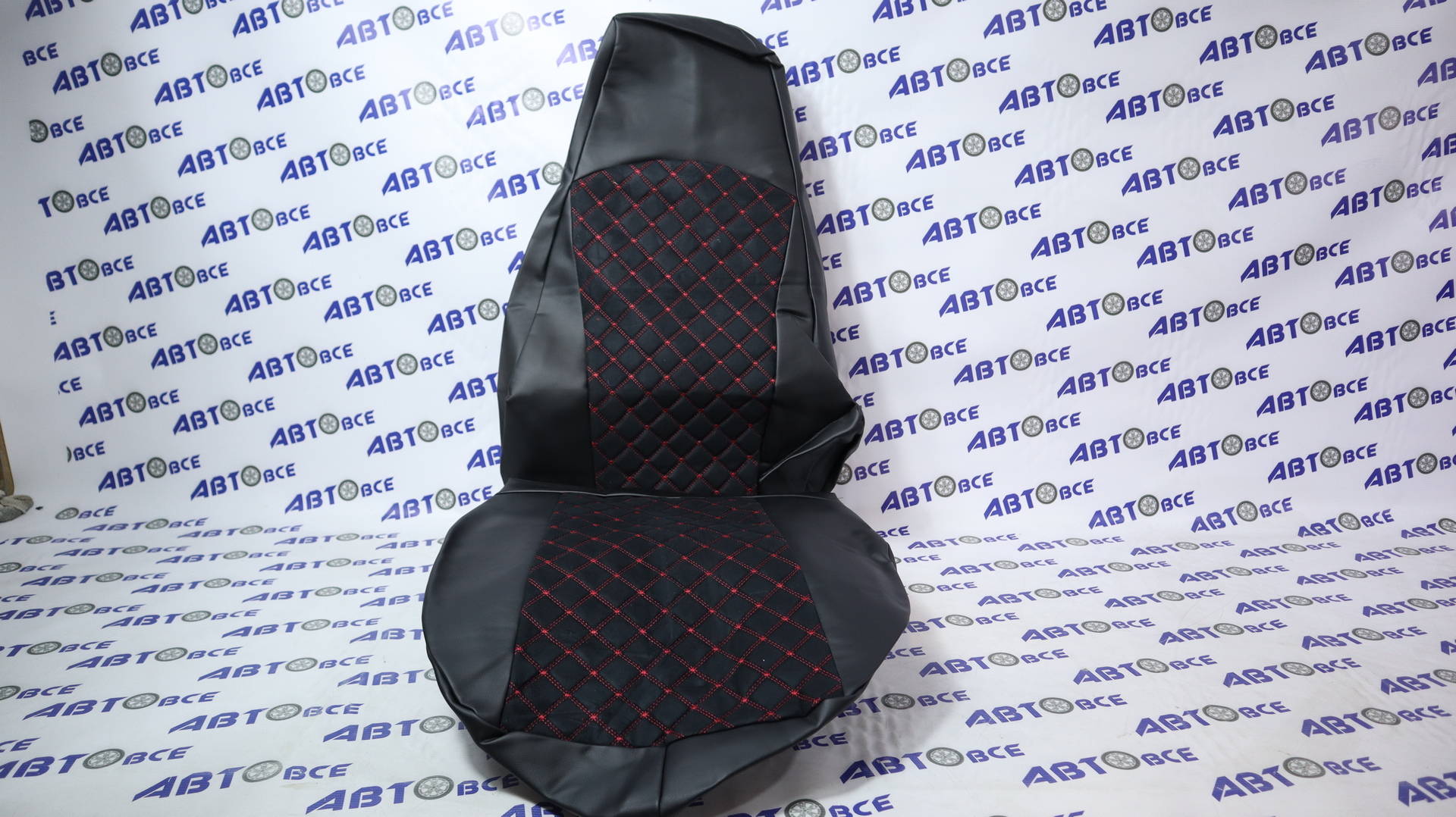 Чехлы сидений ВАЗ-2107 Экокожа+Ромб Алькантара черный/красная нить